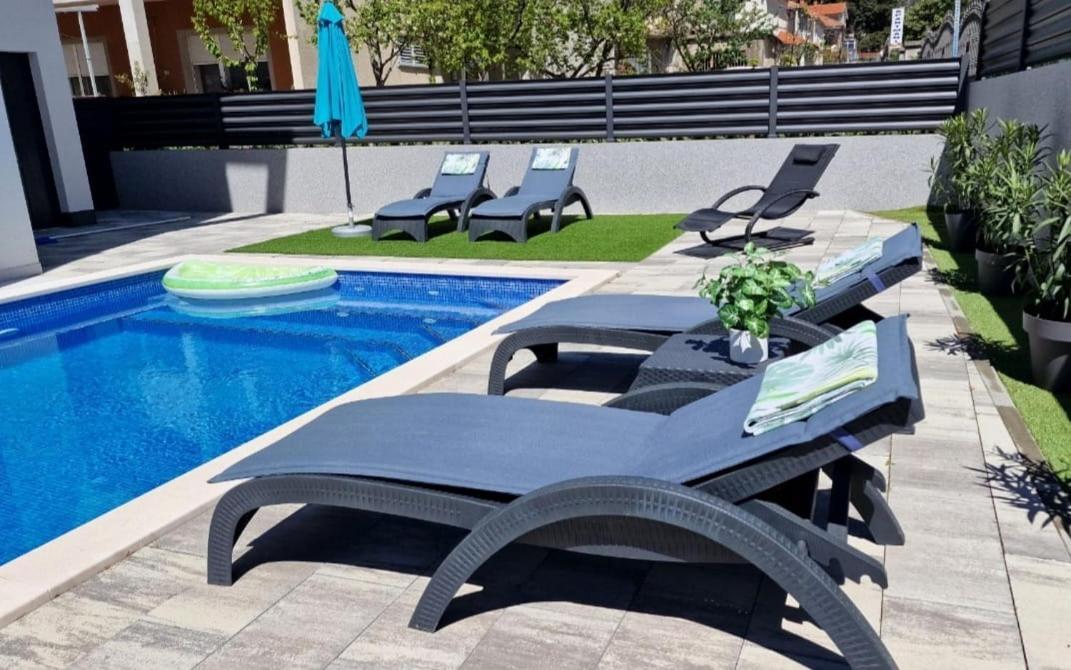 Villa Ema Kastela With Private Heated Pool 외부 사진